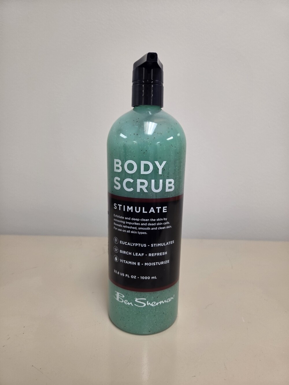 Ben Sherman Stimulate Eucalyptus Body Scrub - Green